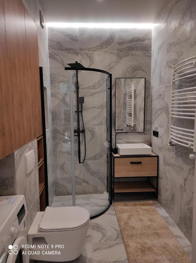 New Apartment Vivita อุชโฮรอด ภายนอก รูปภาพ