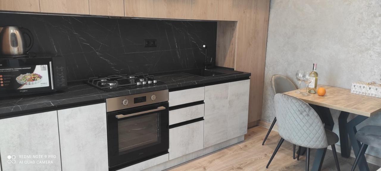 New Apartment Vivita อุชโฮรอด ภายนอก รูปภาพ