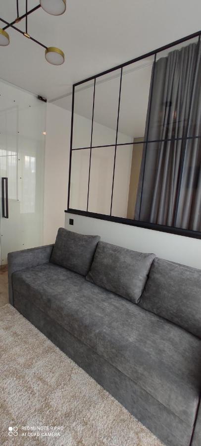 New Apartment Vivita อุชโฮรอด ภายนอก รูปภาพ