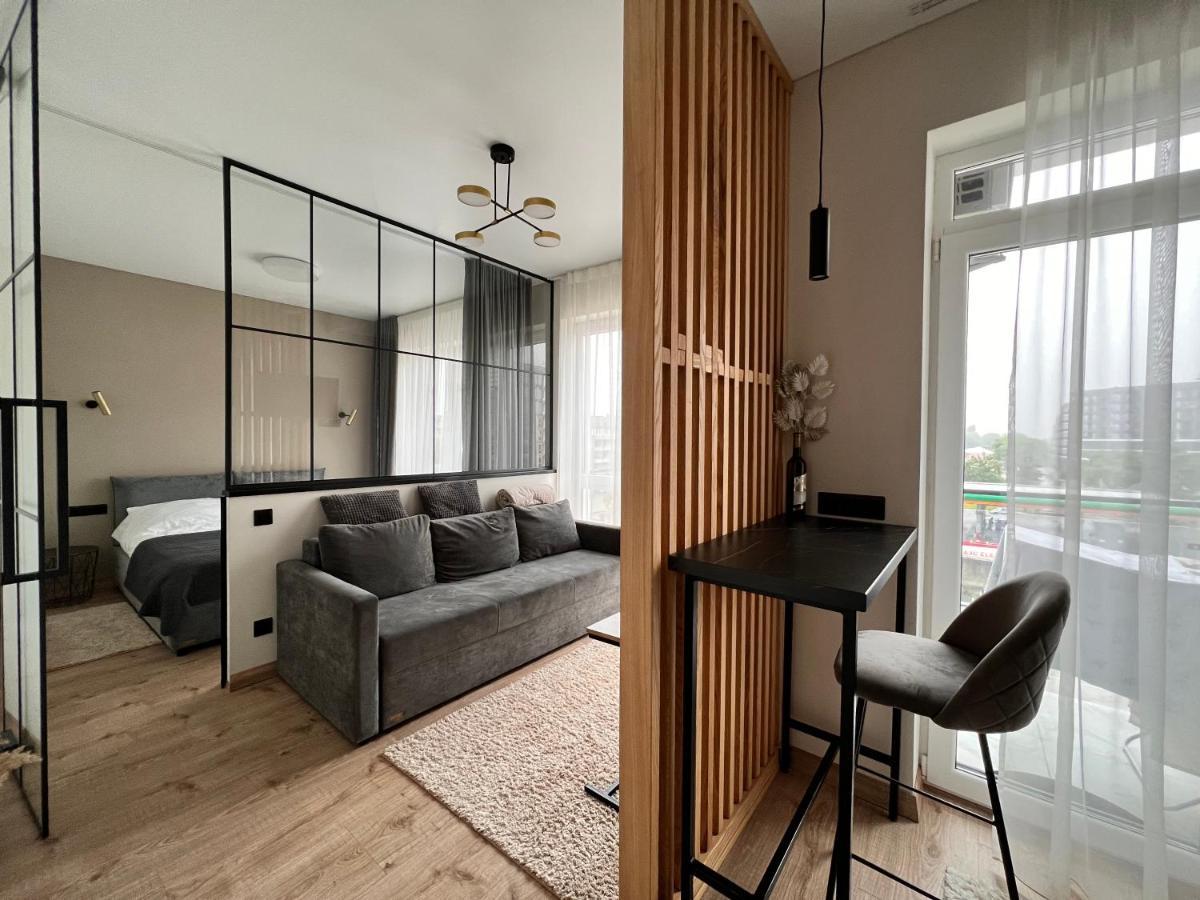 New Apartment Vivita อุชโฮรอด ภายนอก รูปภาพ